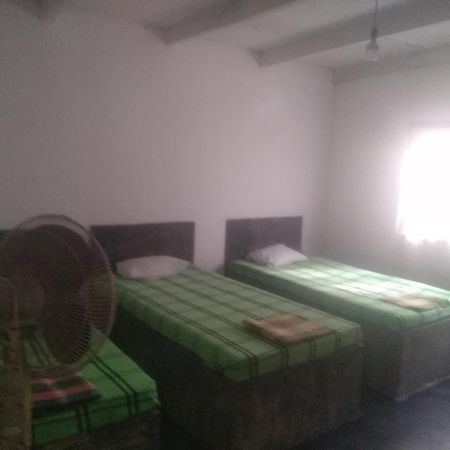Sinharaja Hostel 114 Deniyaya Δωμάτιο φωτογραφία